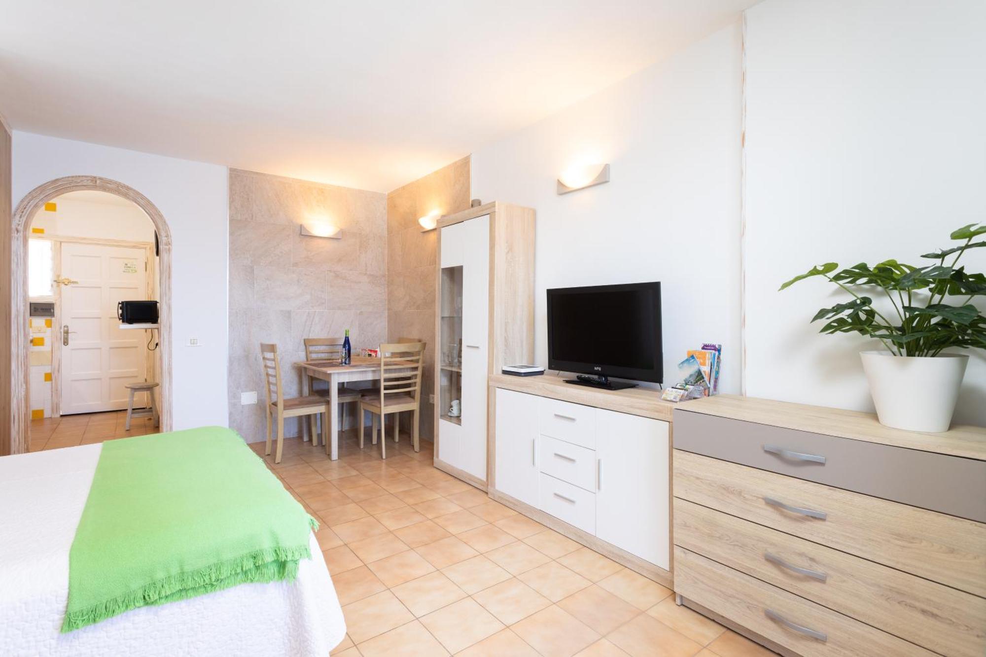 Cozy Seafront Studio With Balcony & Ocean Views San Marcos  Eksteriør billede