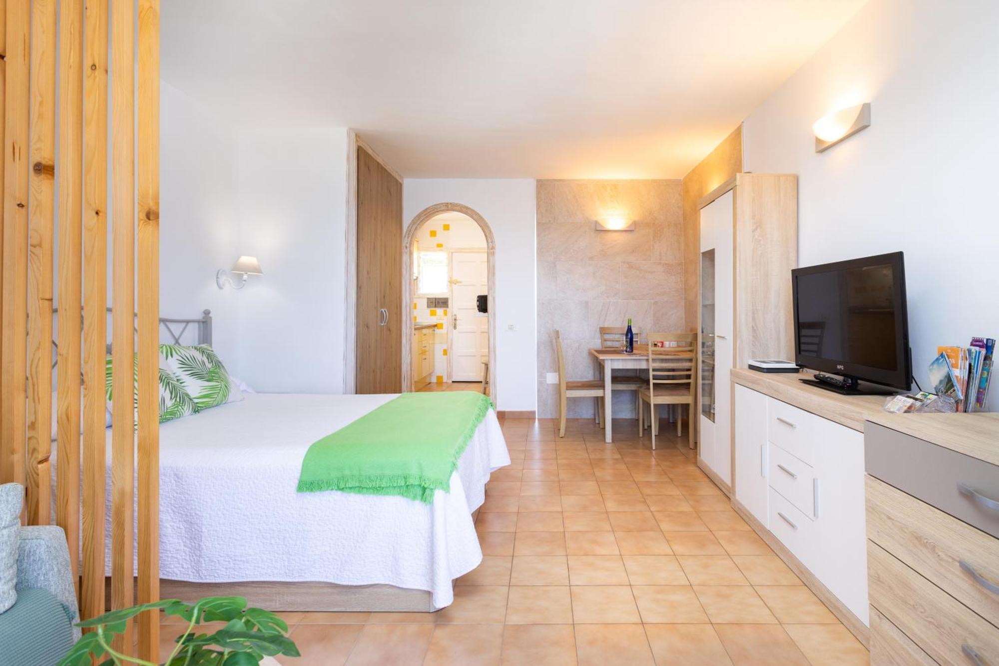 Cozy Seafront Studio With Balcony & Ocean Views San Marcos  Eksteriør billede