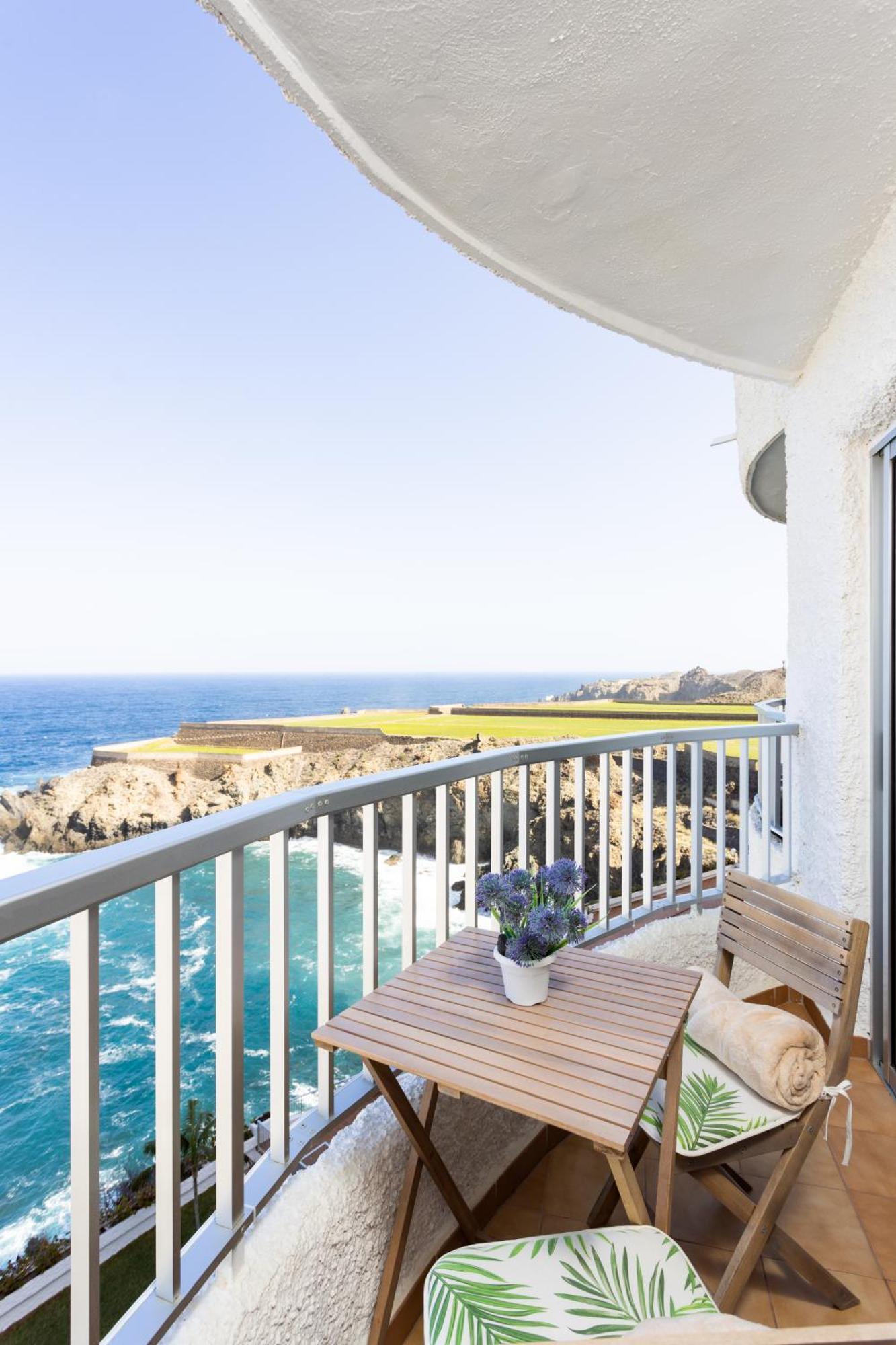 Cozy Seafront Studio With Balcony & Ocean Views San Marcos  Eksteriør billede