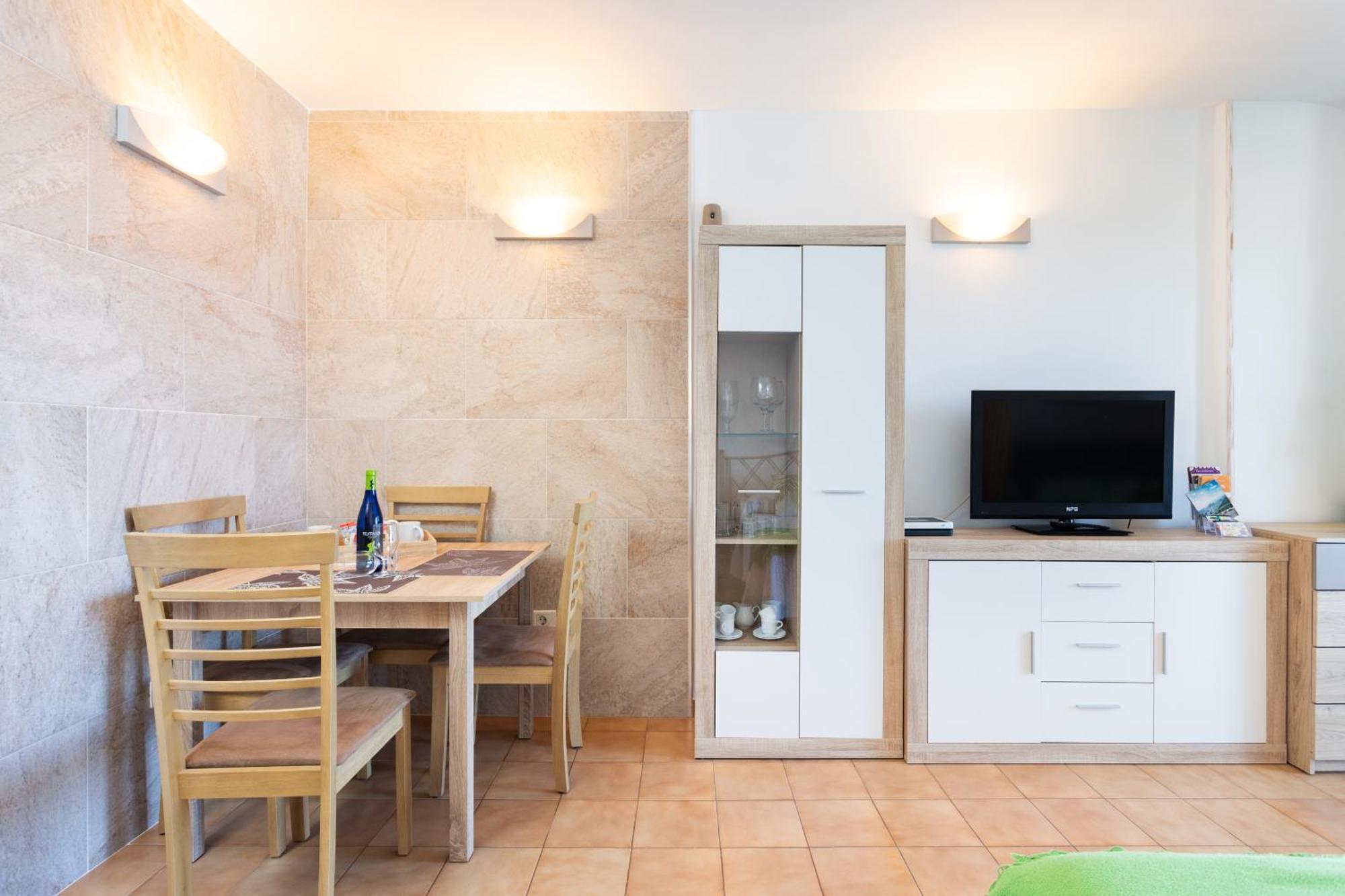 Cozy Seafront Studio With Balcony & Ocean Views San Marcos  Eksteriør billede